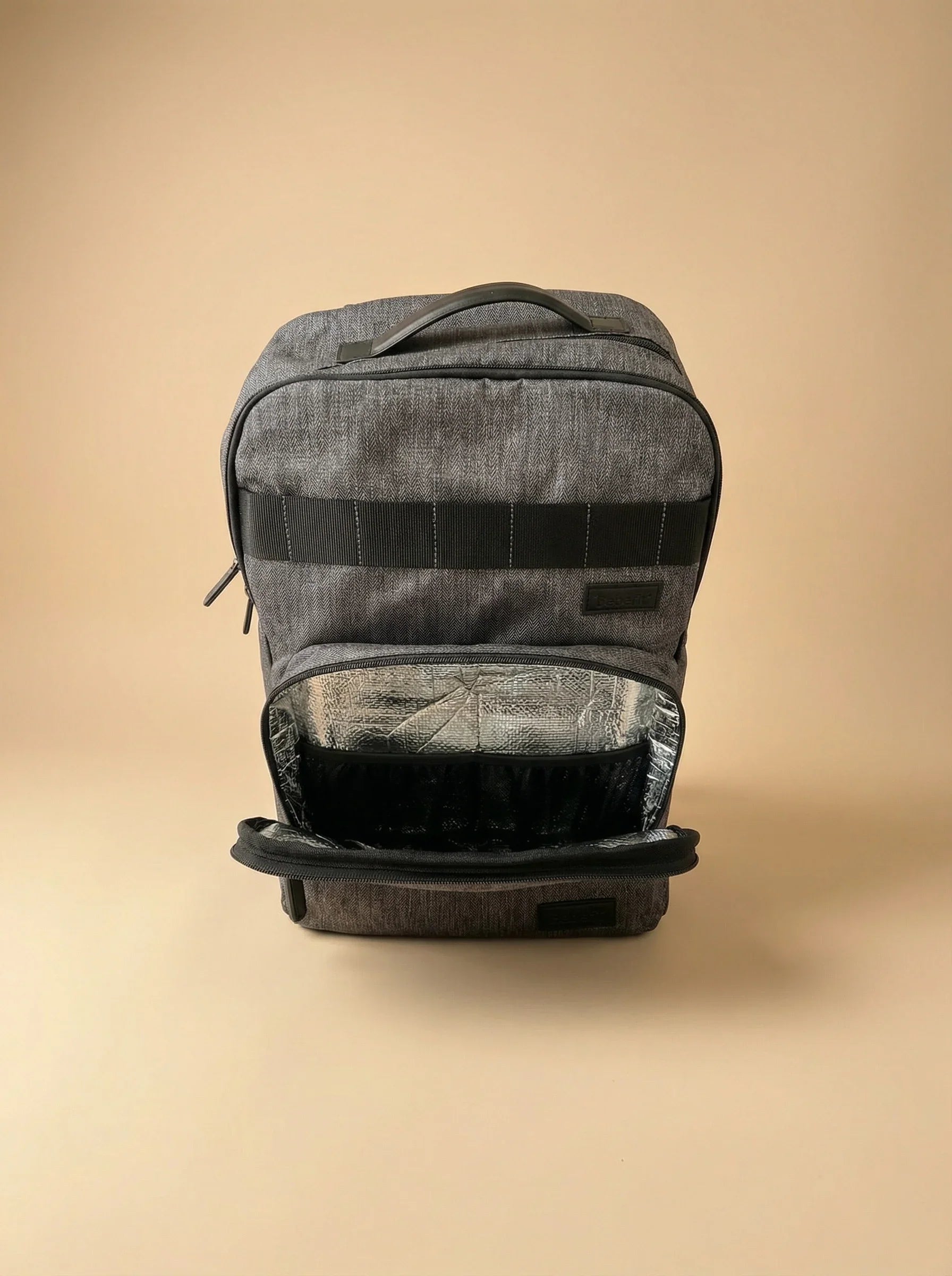 Grey insulated baby carrier backpack with open front pocket, bebefit.eu, cooler bag